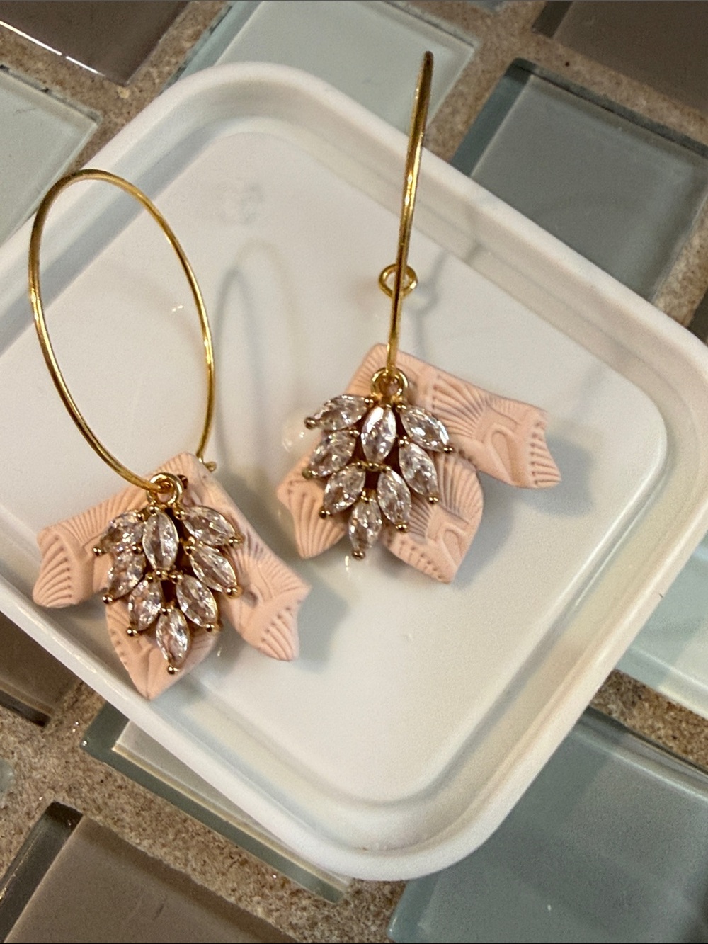 Source Unknown Gold Hoop Earrings with Pink Leaf and Crystal Cluster